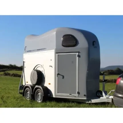 Reboque para cavalos –1,5 Pl – Alumínio Gold One – Novo